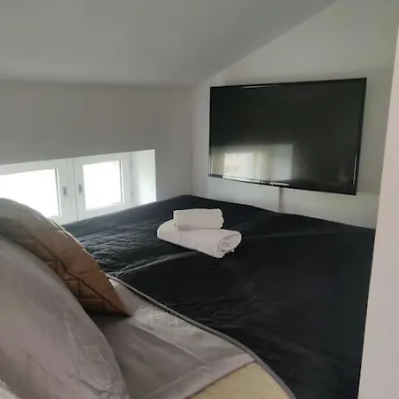 Apartamento Cozy Penthouse Loft Helsinki