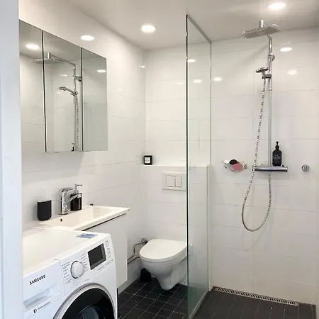 מלון Cozy Penthouse Loft